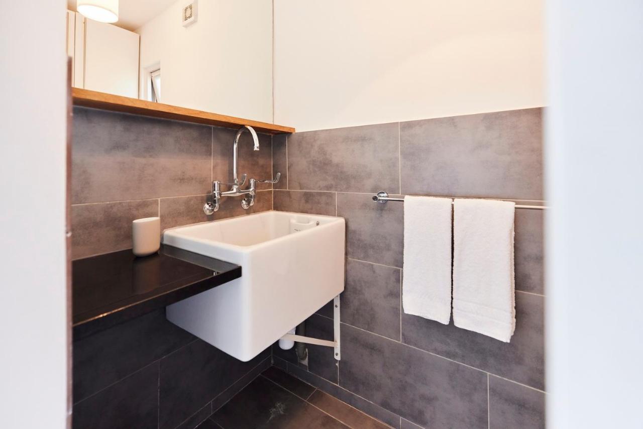 The Walterton Sanctuary - Bright 3Bdr Flat Lägenhet London Exteriör bild